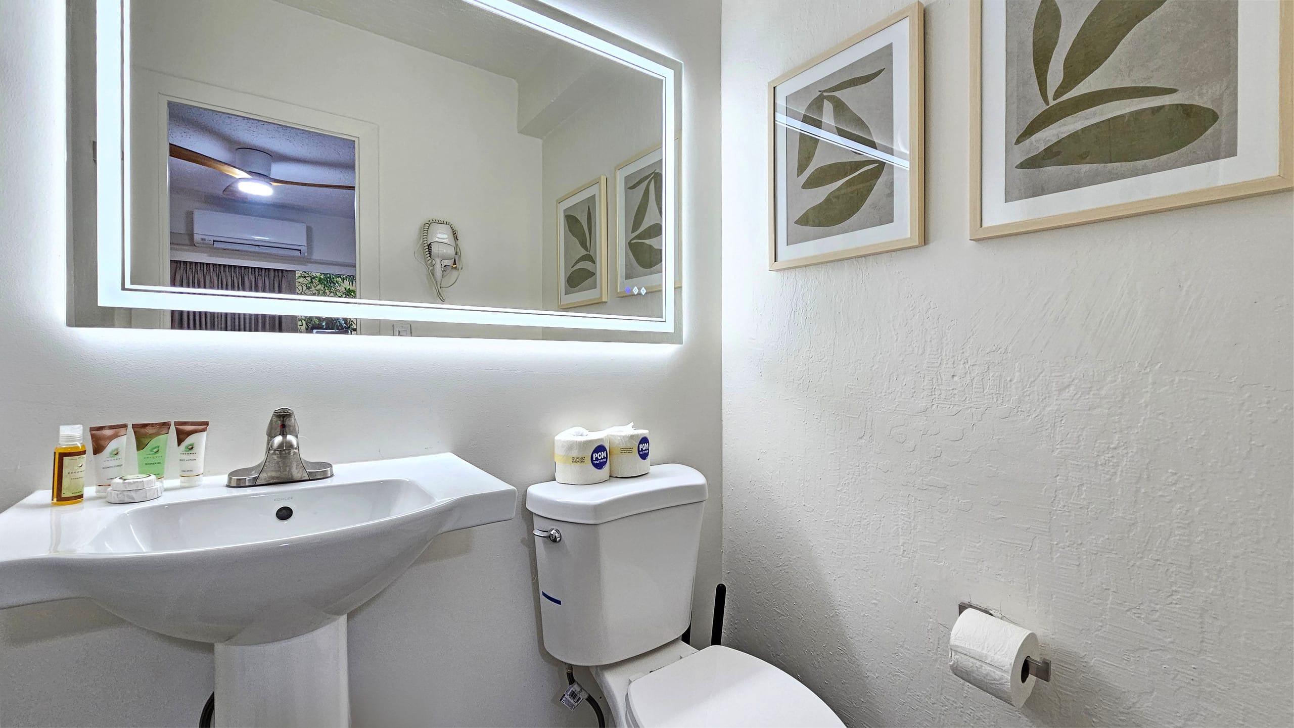 2412 PE St 201 1 block to Beach & Sleeper Sofa - Photo 13