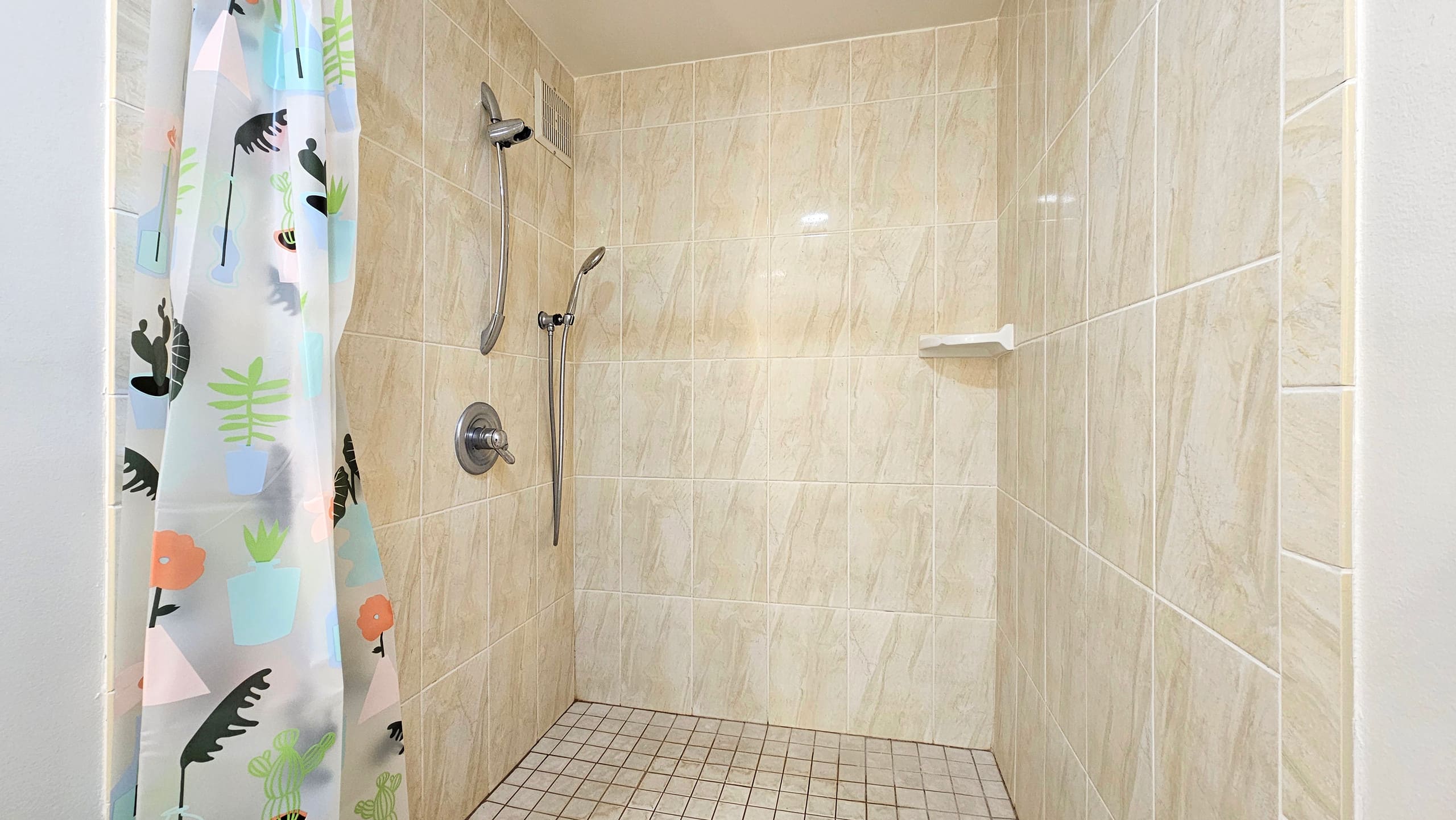 2412 PE St 202 King Bed, Kitchen, Sleeper Sofa - Photo 15