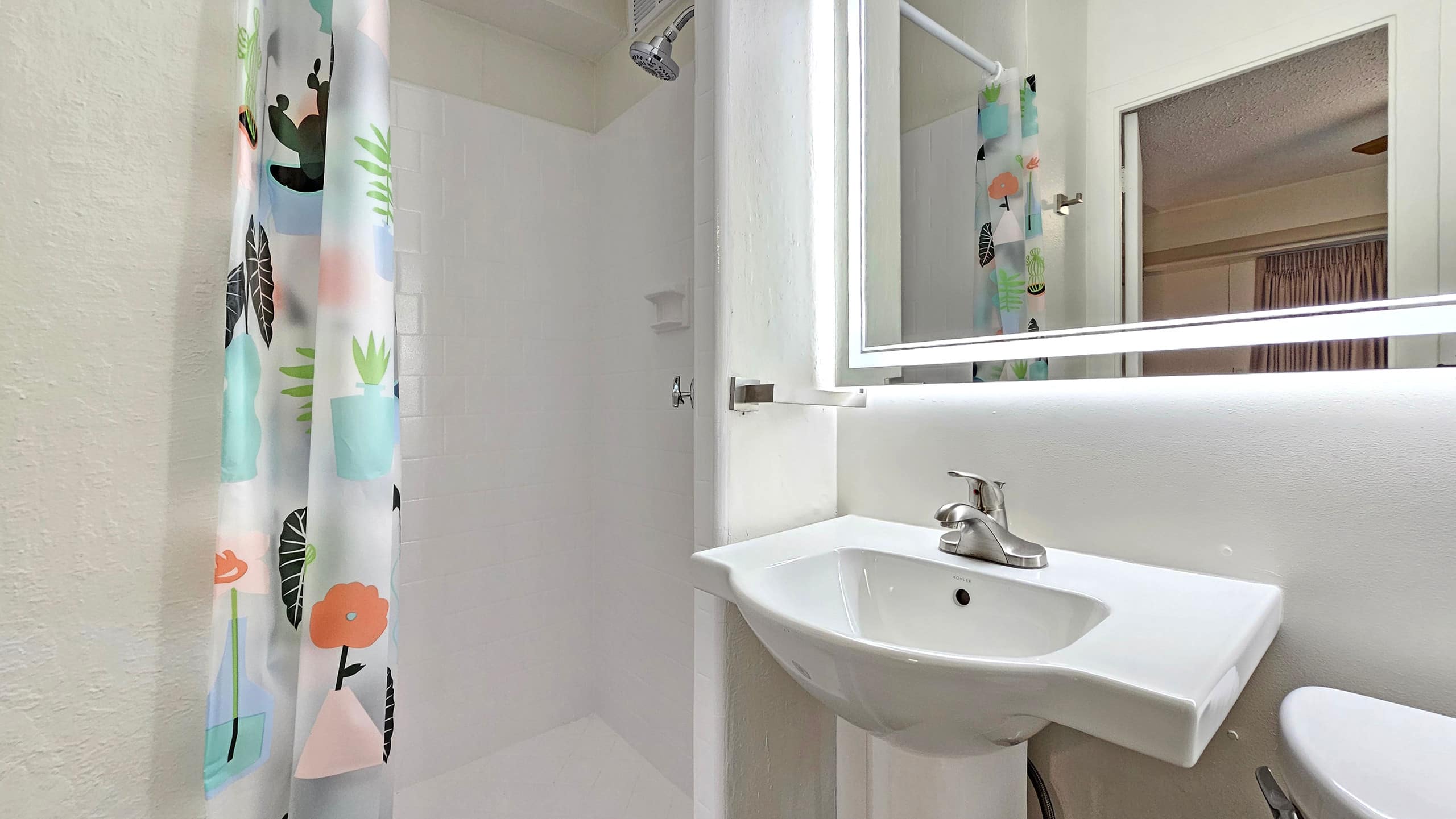 2412 PE St 203 Queen Bed, Futon, Kitchen, Lanai - Photo 14