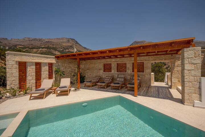 Villa Sibylla Seaview w/ infinity pool gallery image 2