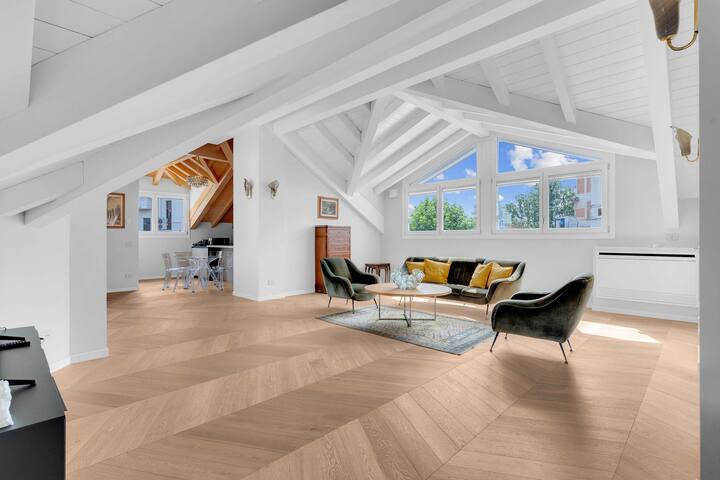 CityLife Penthouse by NDP rent gallery image 2