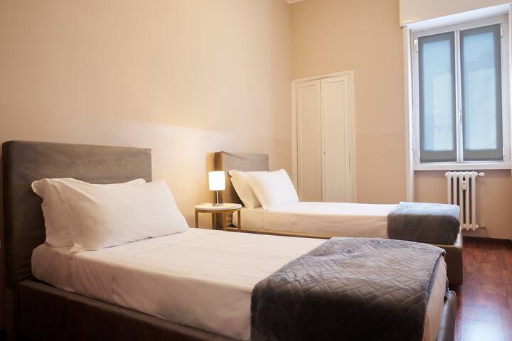 Spazioso quadrilocale gallery image 3