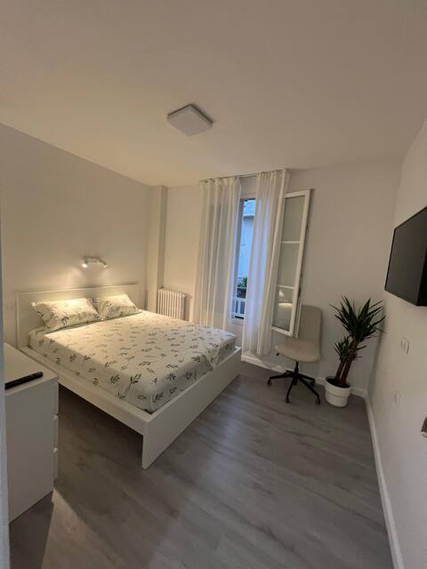 Studio, Close to Paris and Defense
