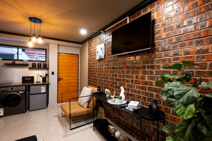 1 Bedroom Luxury Apartment @ The Onyx - Umhlanga