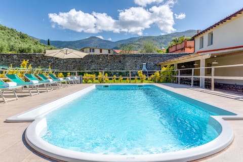 Villa Nerino with private pool