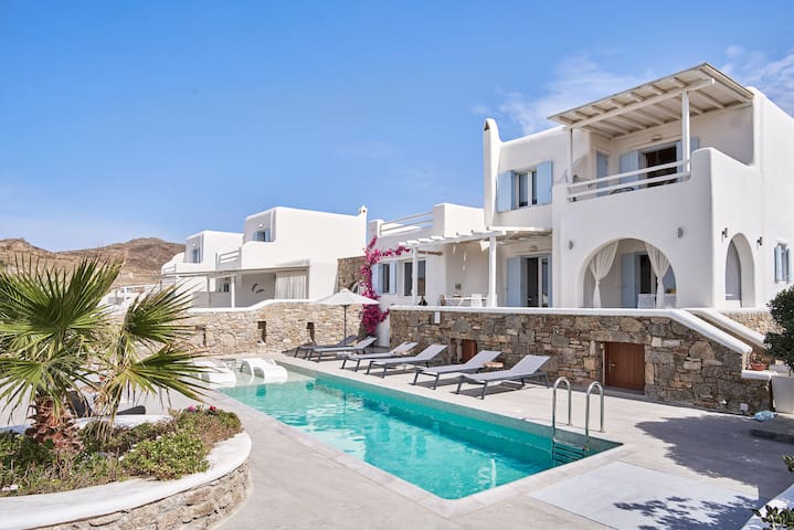 Paradisia Villas – Sunset Villa 5 bd /Private Pool