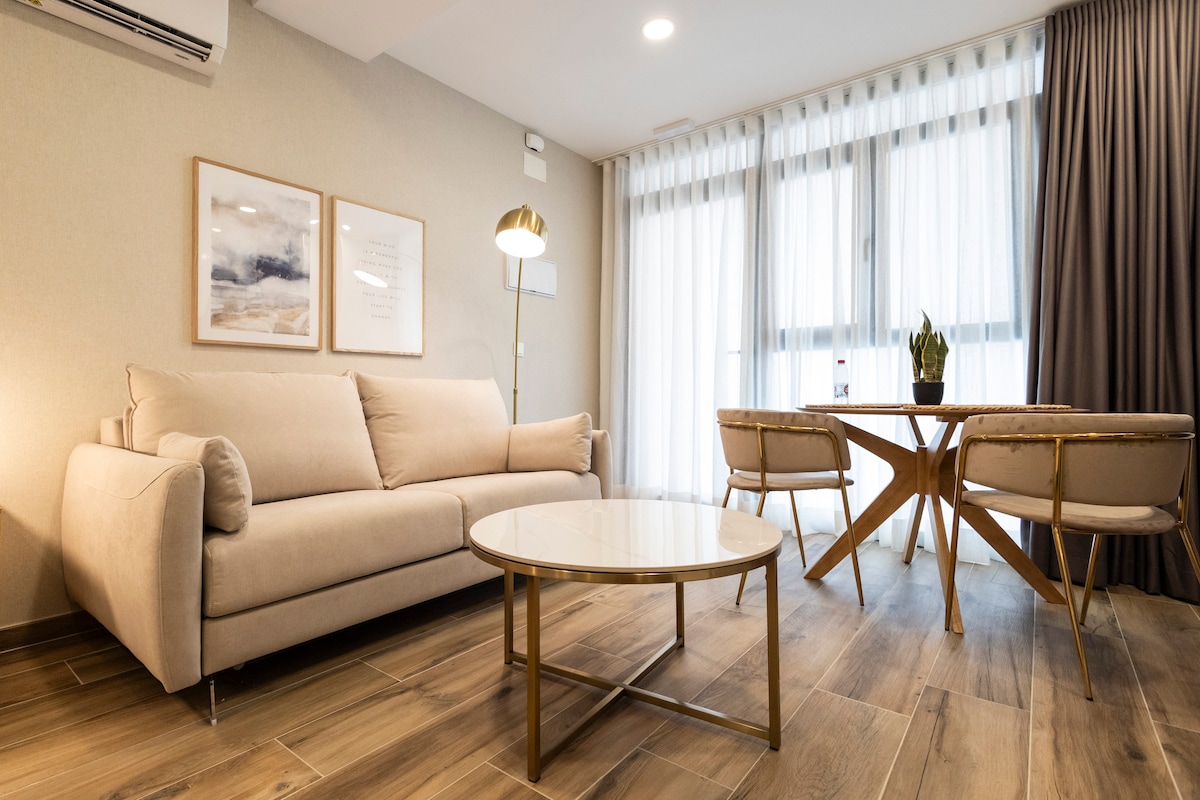 Top Airbnb: Cortes suites A by Concept Flats in Benicalap