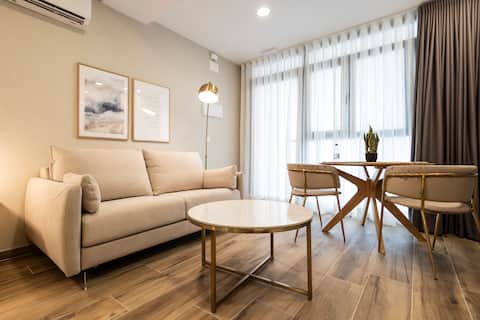 Top Airbnb: Cortes suites A by Concept Flats en Benicalap