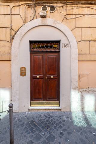 3 BR Apt in the Historic Center gallery image 4