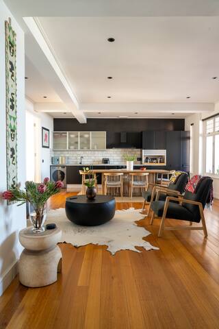 Sea Breeze at the Majestic gallery image 5