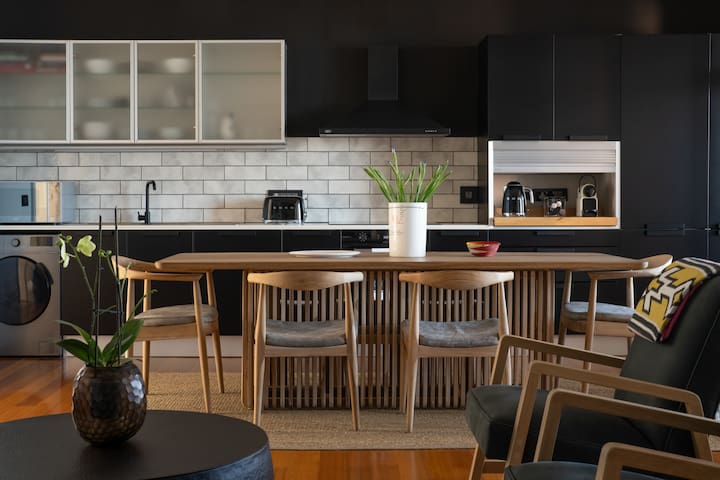 Sea Breeze at the Majestic