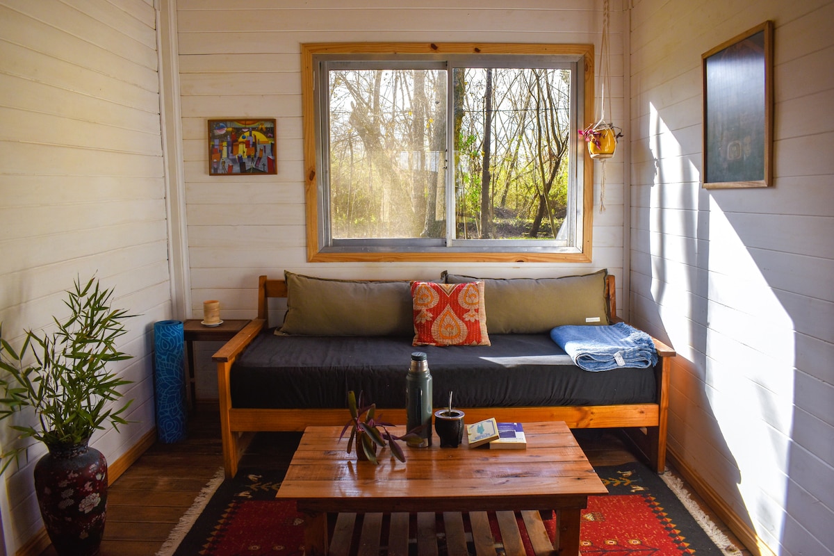 Popular Airbnb listing: Cosy tiny house in pure nature in Primera Sección