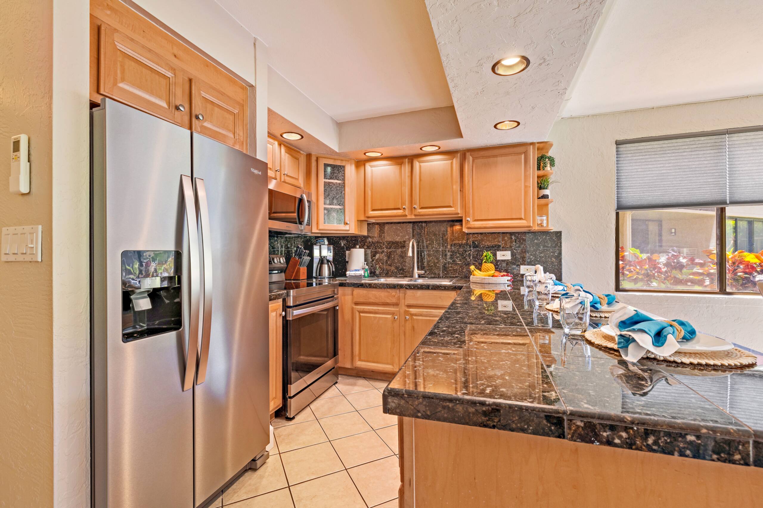 Condo in Lahaina · ★4.8 · 1 bedroom · 2 beds · 1 bath - Image 23