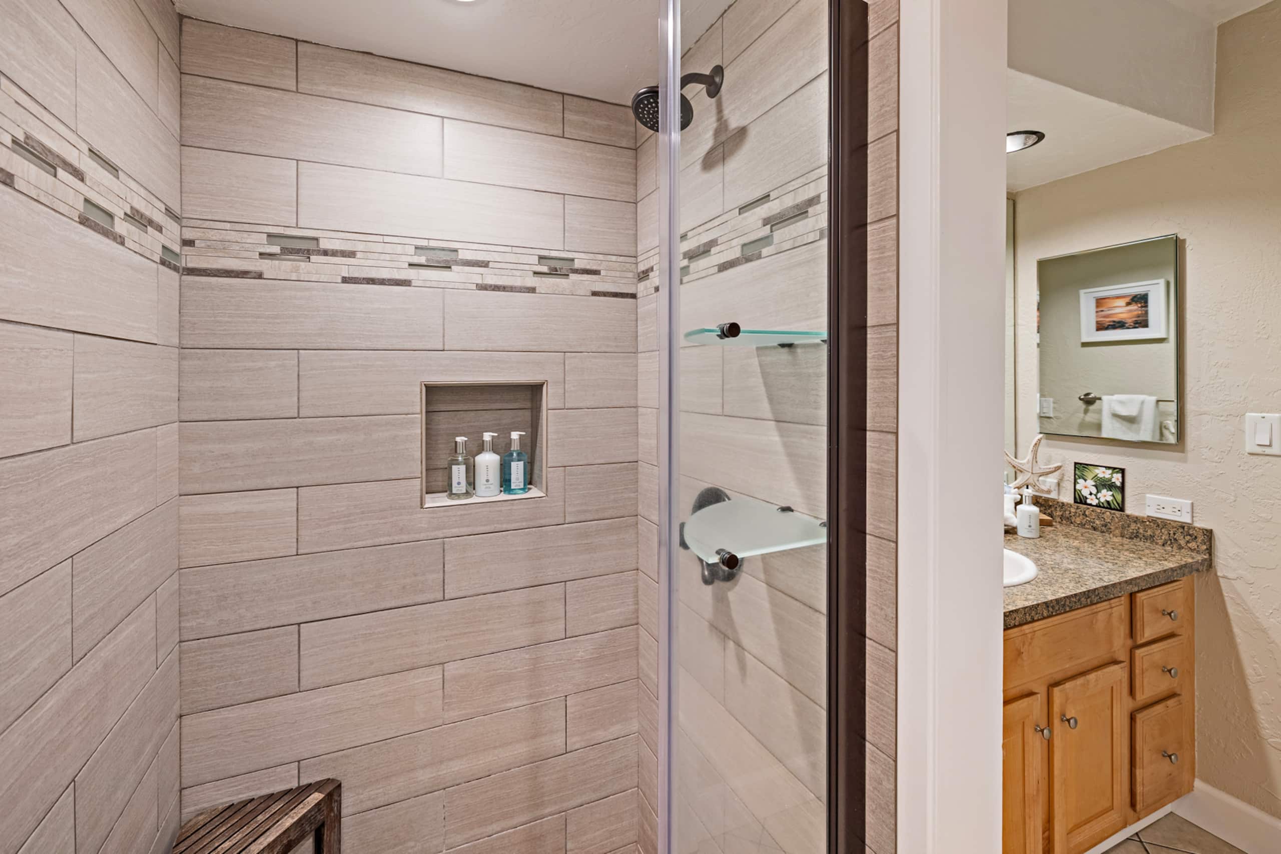 Condo in Lahaina · ★4.8 · 1 bedroom · 2 beds · 1 bath - Image 19