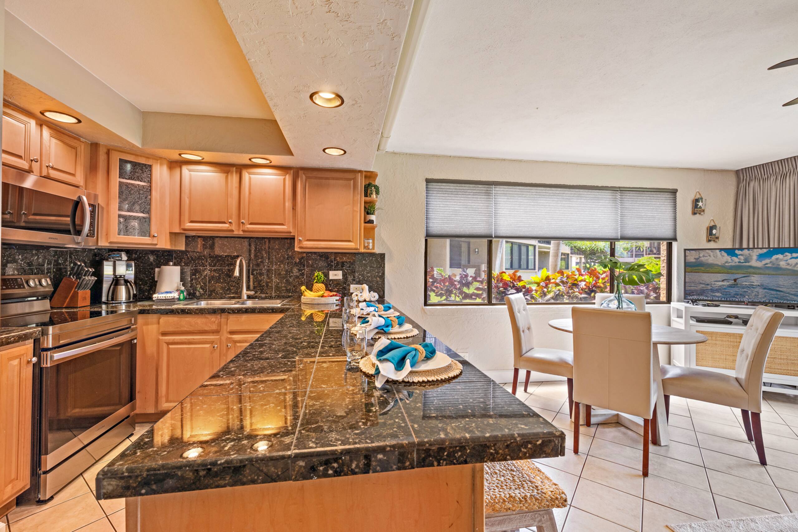 Condo in Lahaina · ★4.8 · 1 bedroom · 2 beds · 1 bath - Image 26