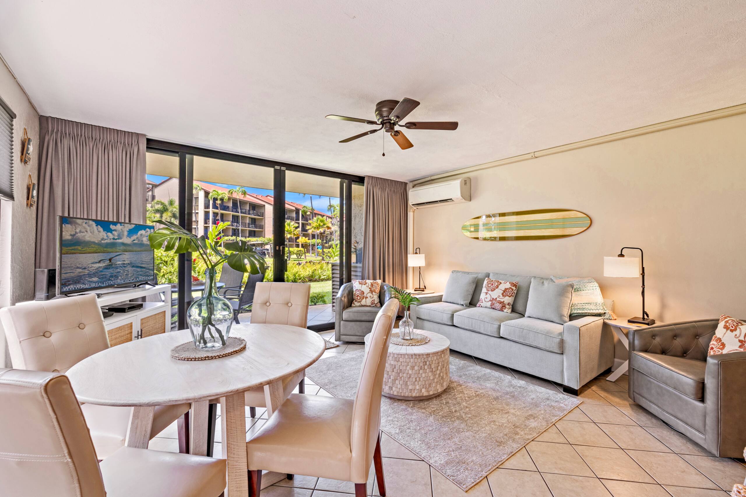 Condo in Lahaina · ★4.8 · 1 bedroom · 2 beds · 1 bath - Image 2