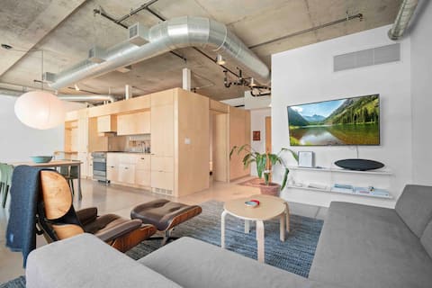Top Airbnb: The Plywood House in Union Station