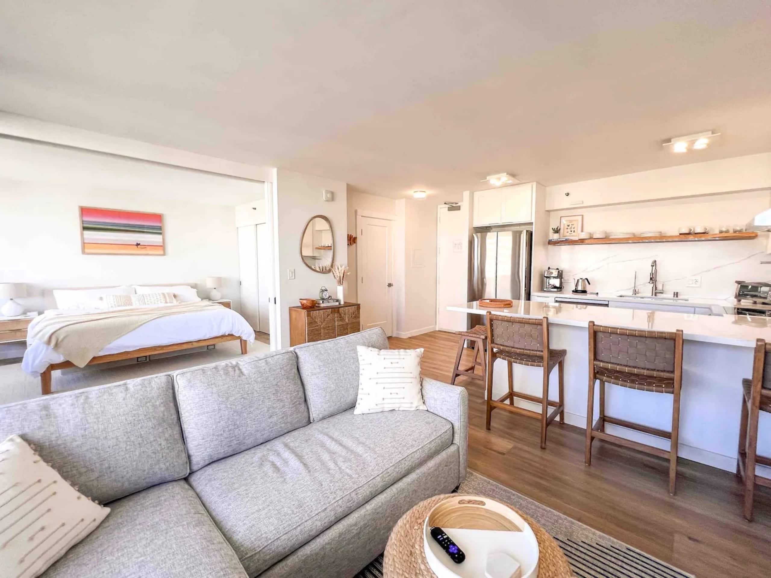 Condo in Honolulu · ★5.0 · 1 bedroom · 1 bed · 1 private bath - Image 7