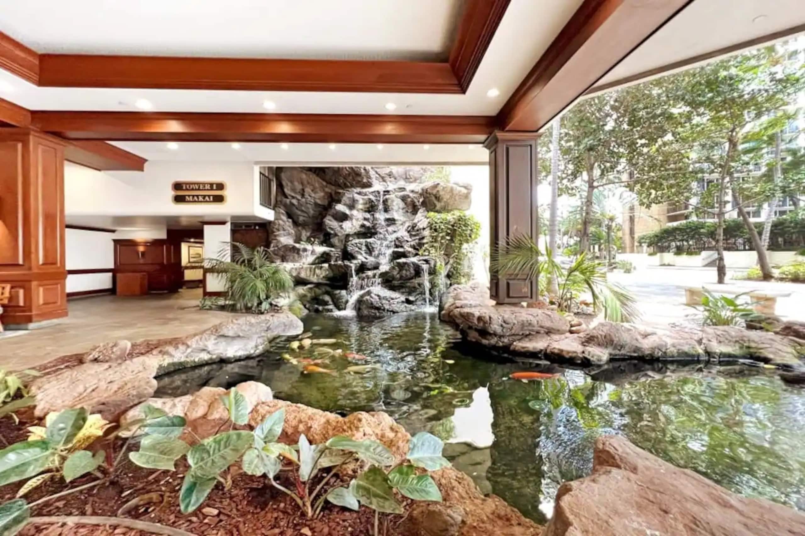 Condo in Honolulu · ★5.0 · 1 bedroom · 1 bed · 1 private bath - Image 35