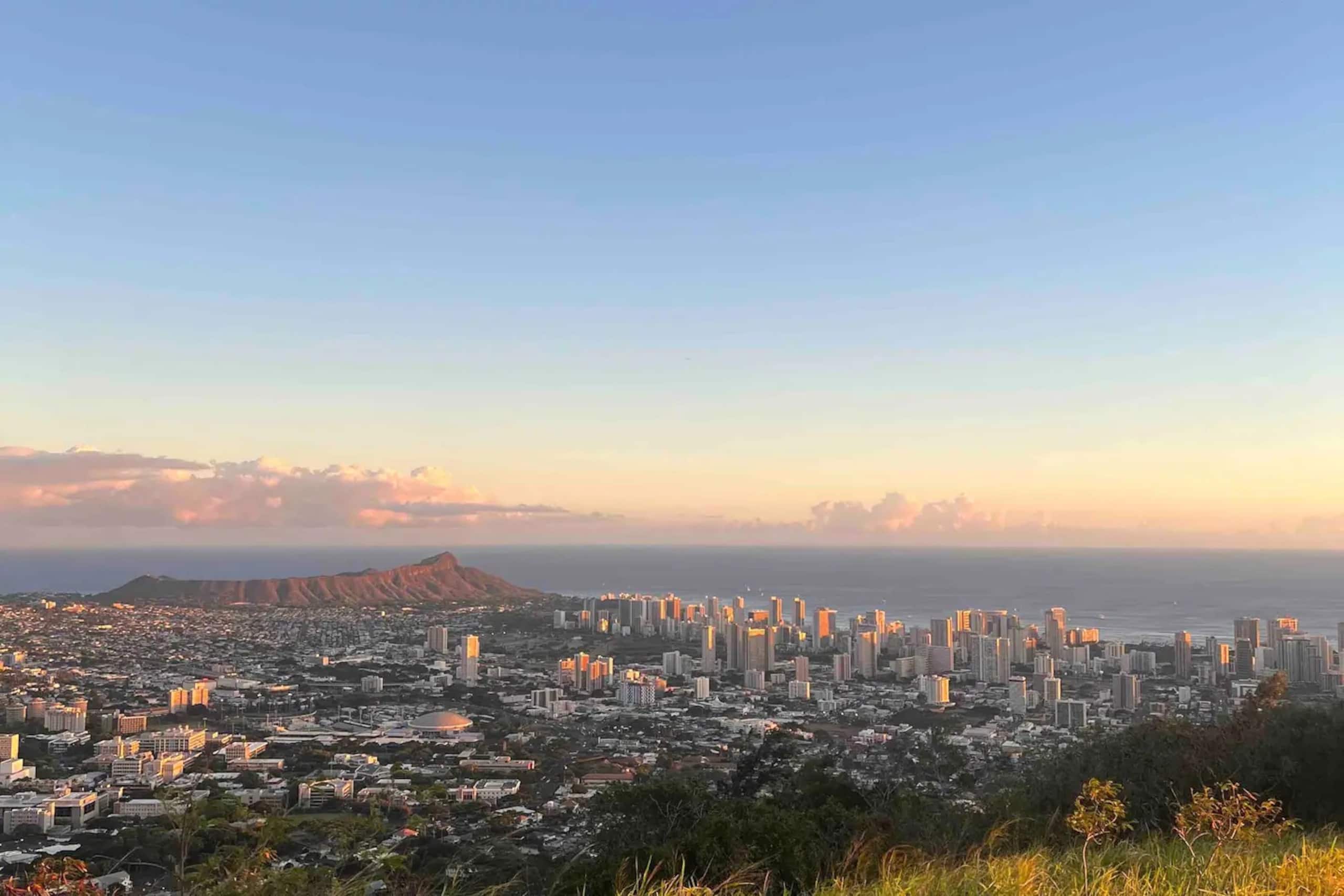 Condo in Honolulu · ★5.0 · 1 bedroom · 1 bed · 1 private bath - Image 39
