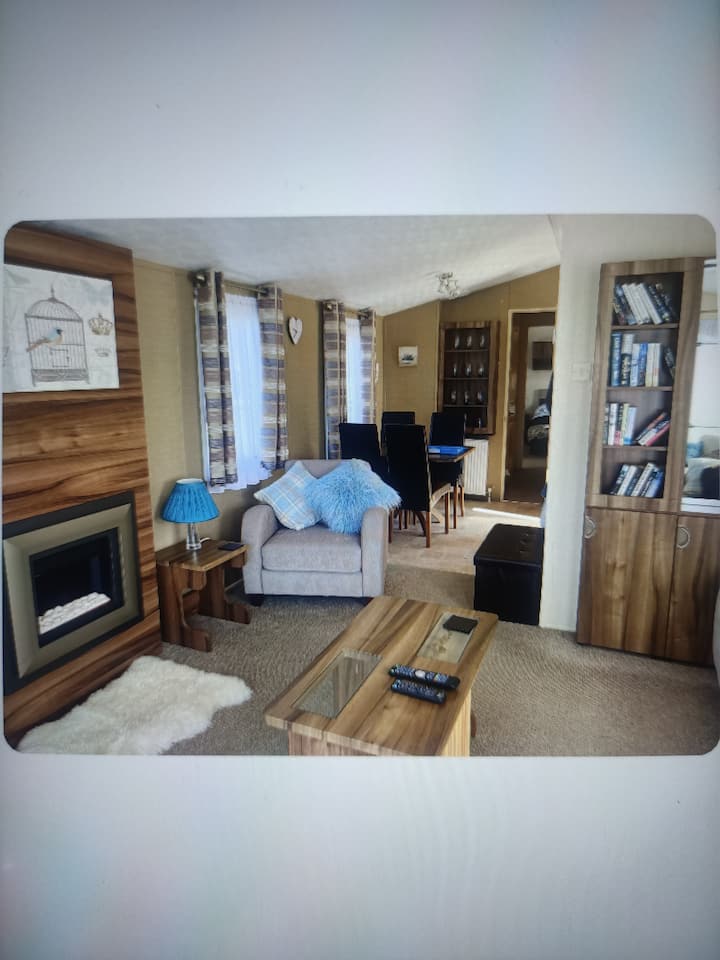 6 Berth Caravan On Willow View At Hoburne - Gloucestershire