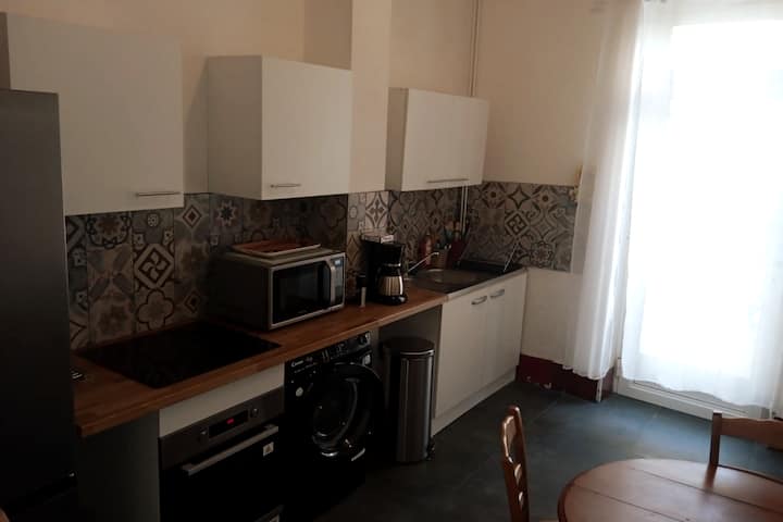 Appart 3p Cuisine Terrasse Clim 5 Couchages 60m2 - Nimes
