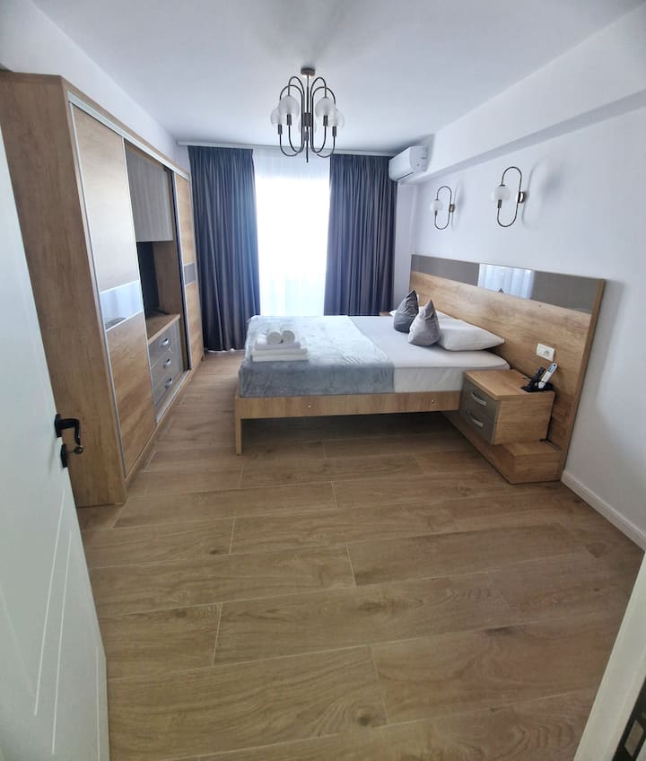 Ultracentral Luxury Apartment - Curtea de Argeș
