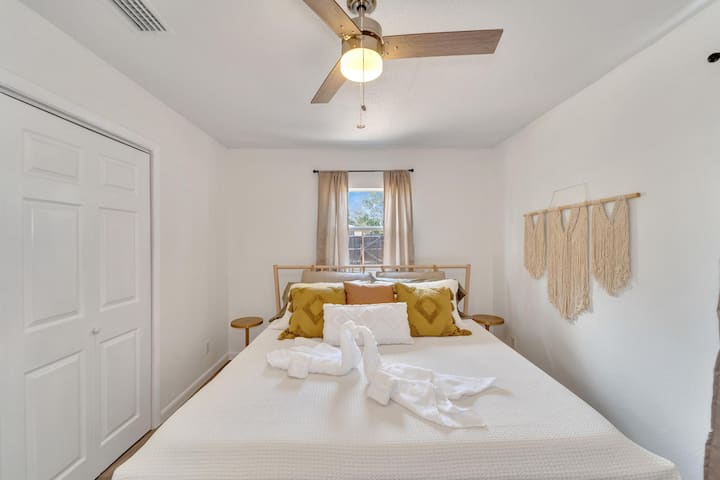 საძინებელი 1