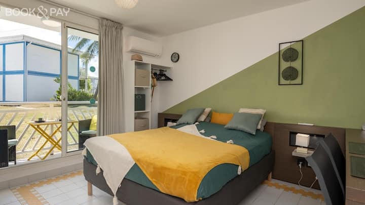 Chumba chenye kitanda 160 x 200