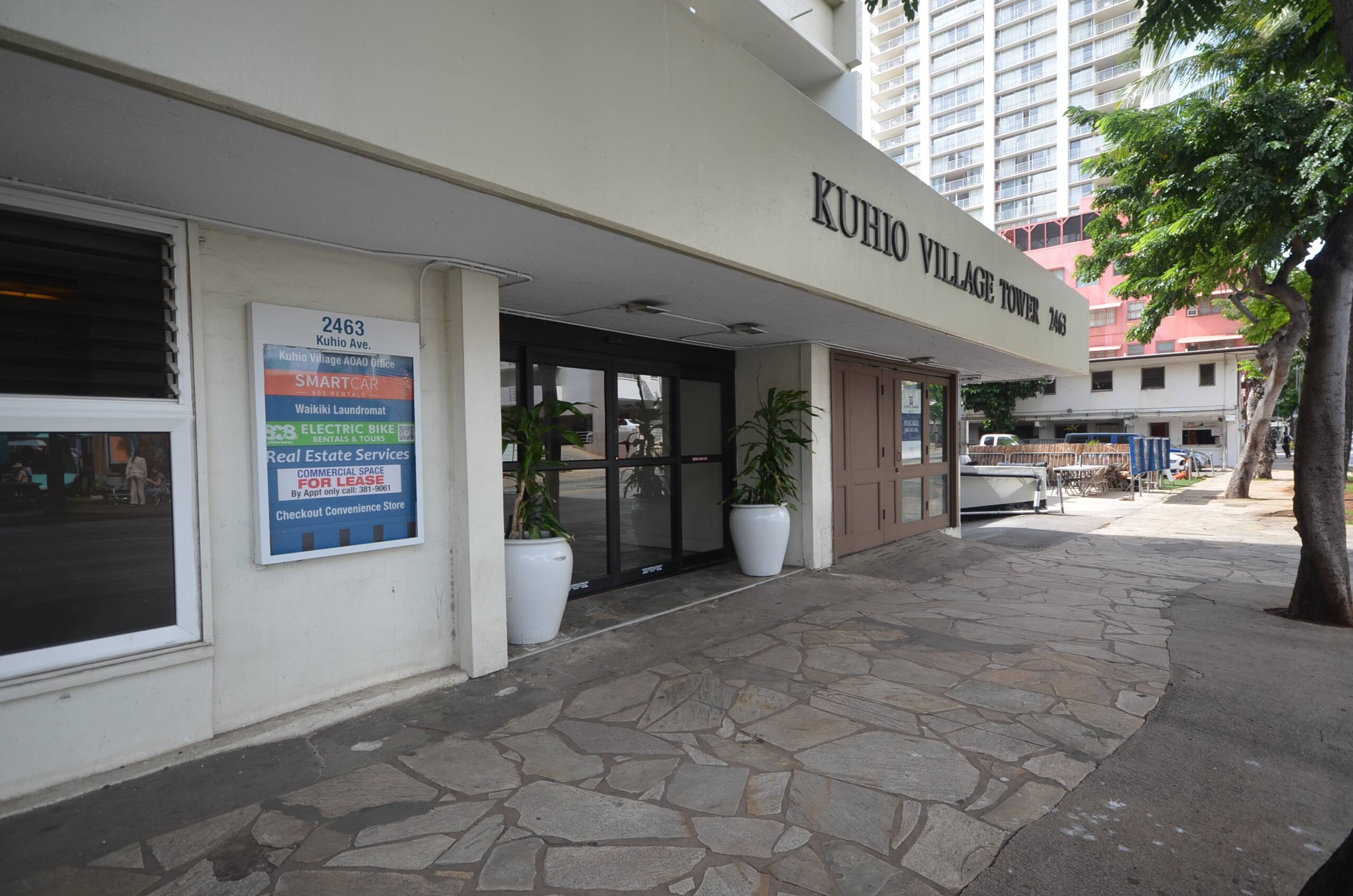 Condo in Honolulu · ★4.55 · Studio · 1 bed · 1 private bath - Image 3