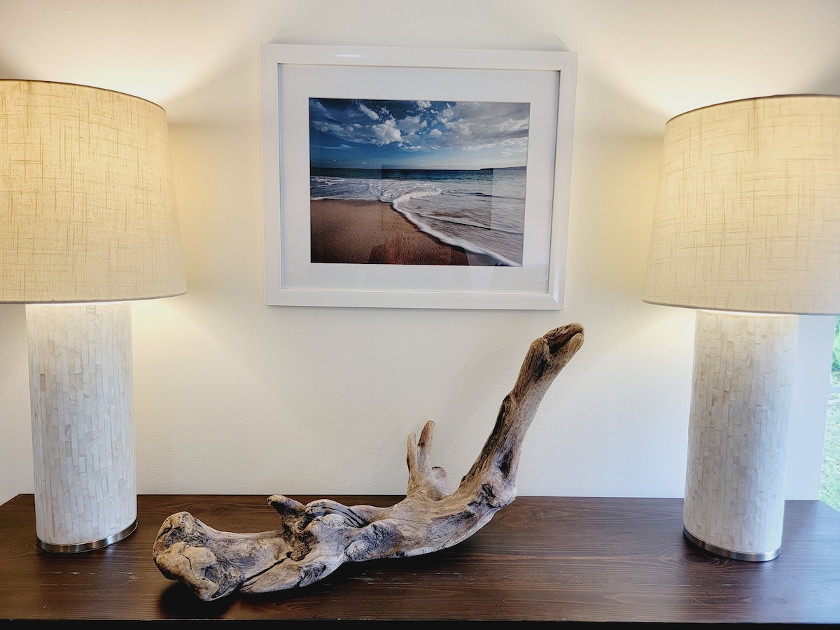 PeacefulSunshine House, Heated Pool, Walk to Beach photo 3