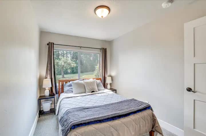 საძინებელი 4