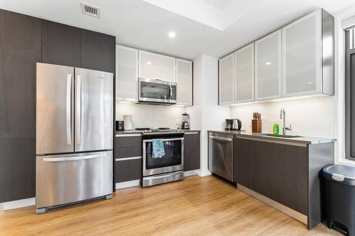 Luxury 2 BR 2 BA Apt Downtown Boston Prudential gallery image 5
