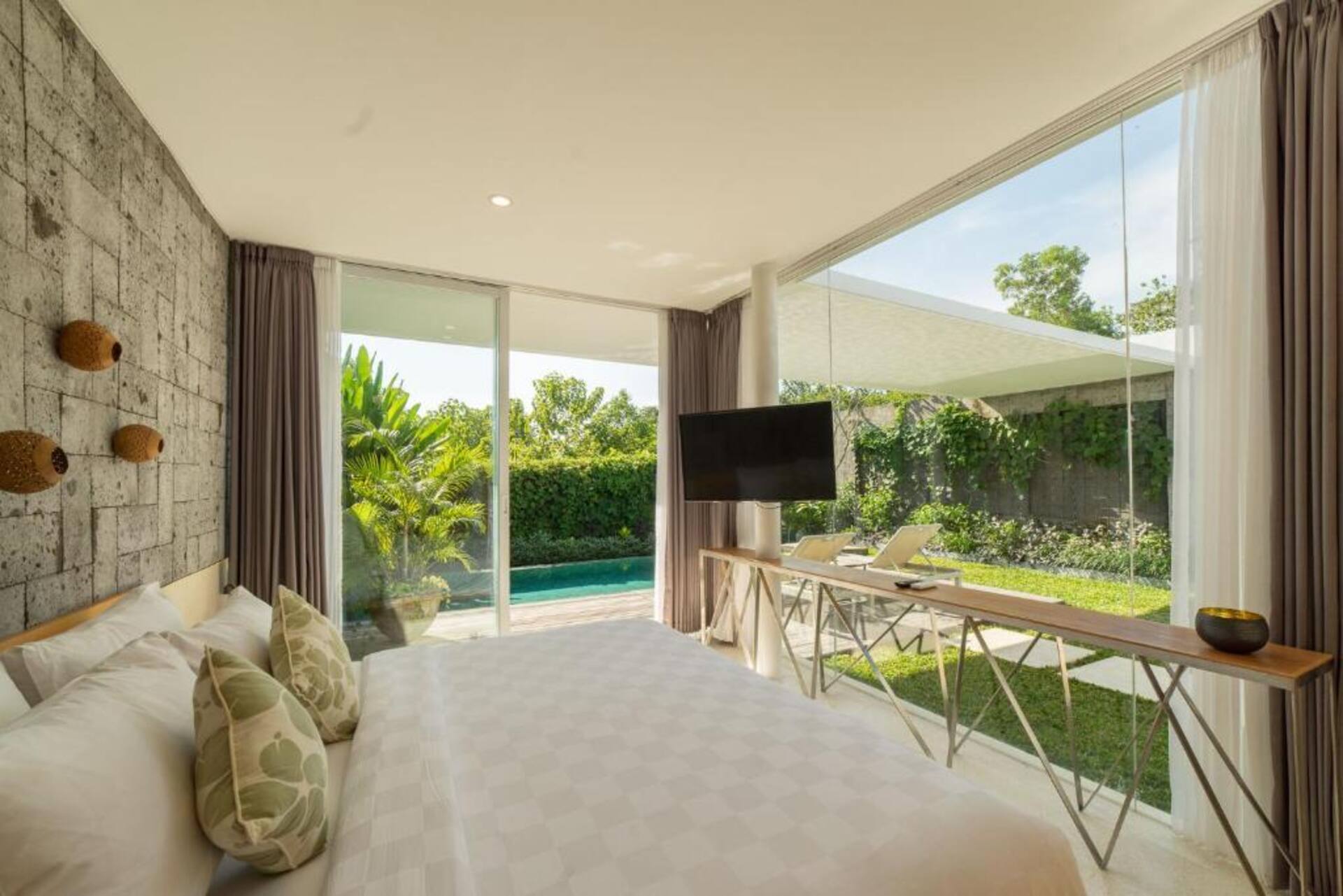 Lush Garden Sanctuary 2 Bedroom Private Villa in Uluwatu 2