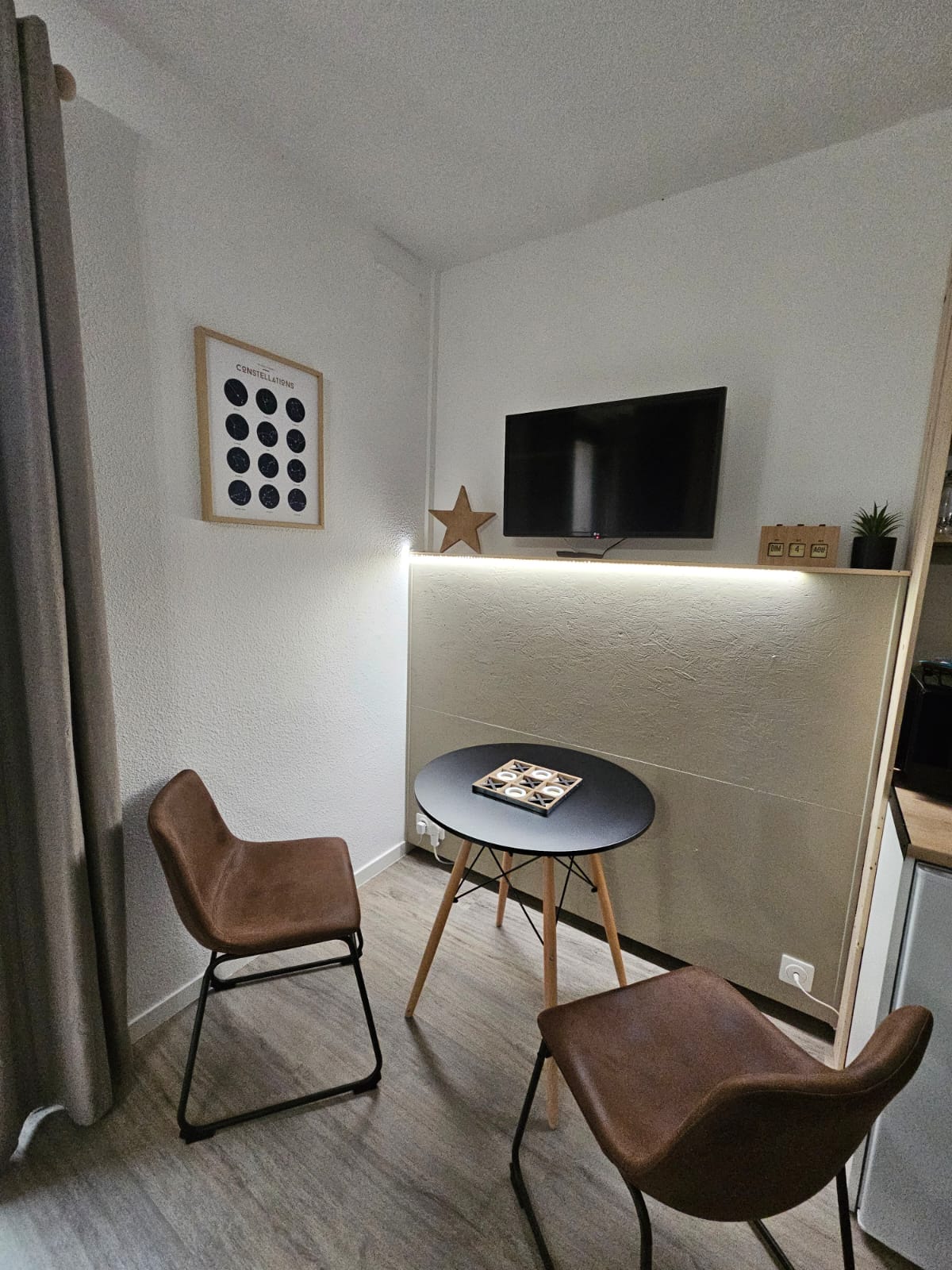 Propiedad de Airbnb exitosa: "L'Étoile" 4 minutes from Futuroscope. en Chasseneuil Du Poitou