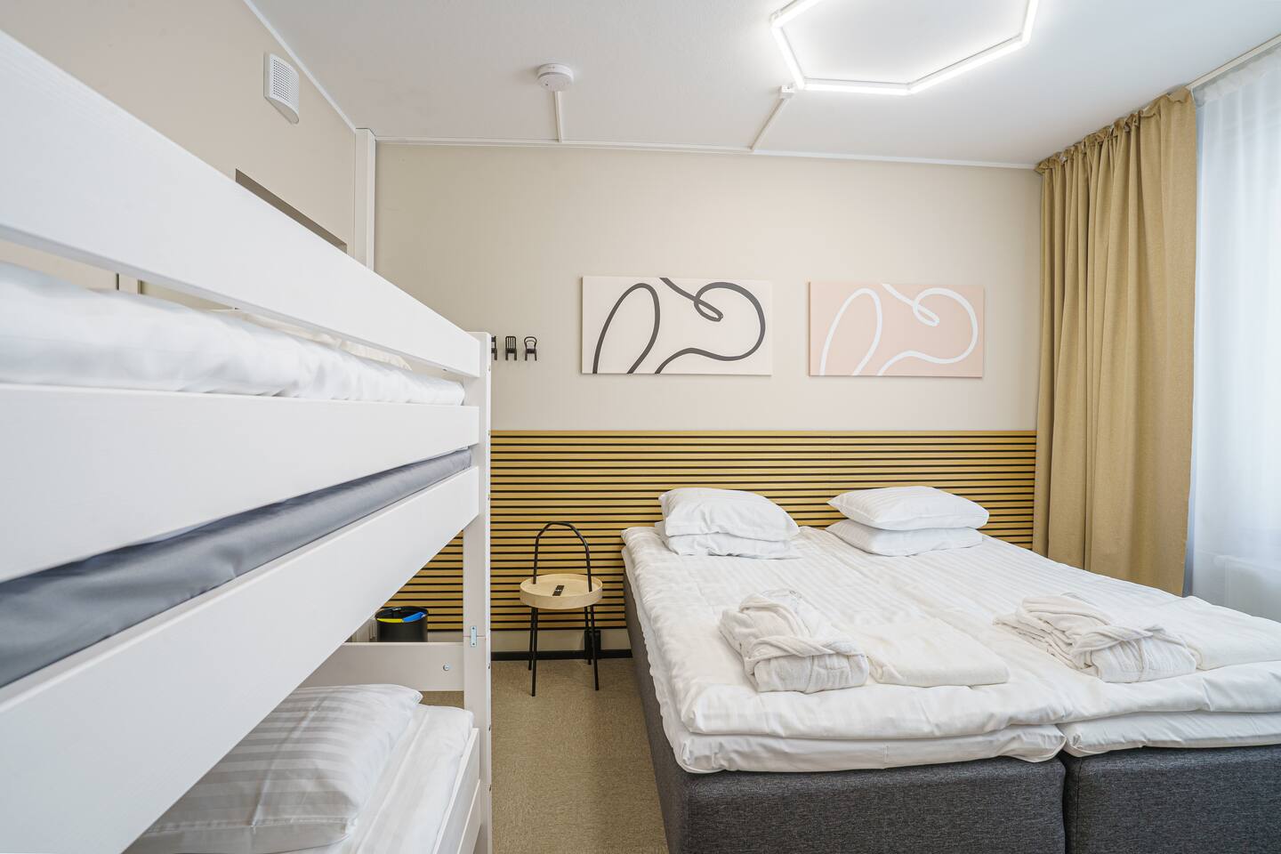 4 Hengen Huone (12) 4