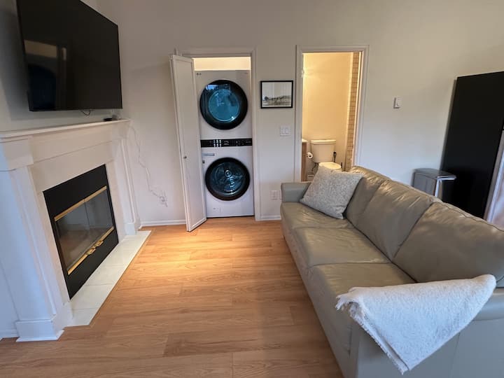 Bright One Bedroom, Private Entrance - オリンピア, WA
