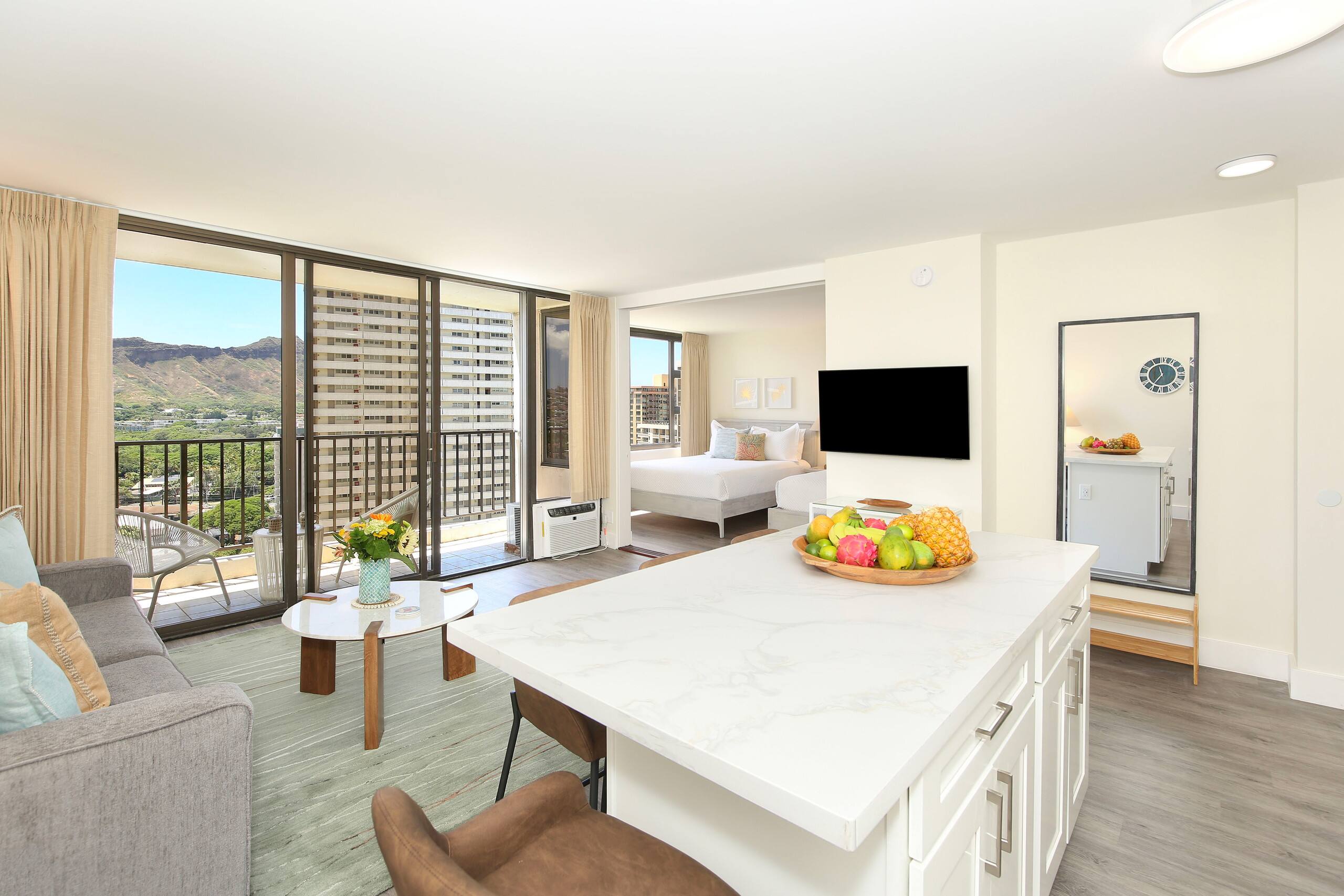 Condo in Honolulu · ★4.81 · 1 bedroom · 3 beds · 1 bath - Image 13