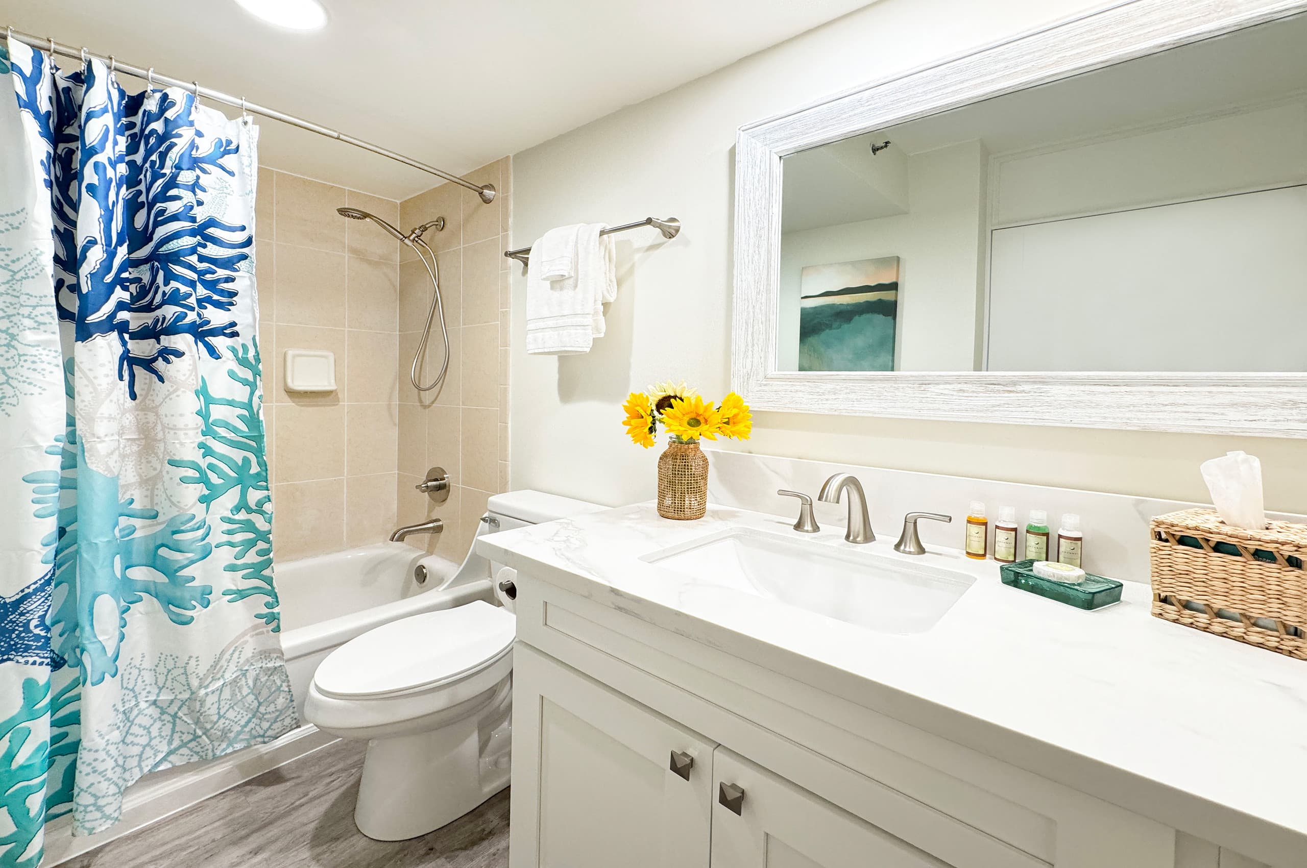 Condo in Honolulu · ★4.81 · 1 bedroom · 3 beds · 1 bath - Image 19
