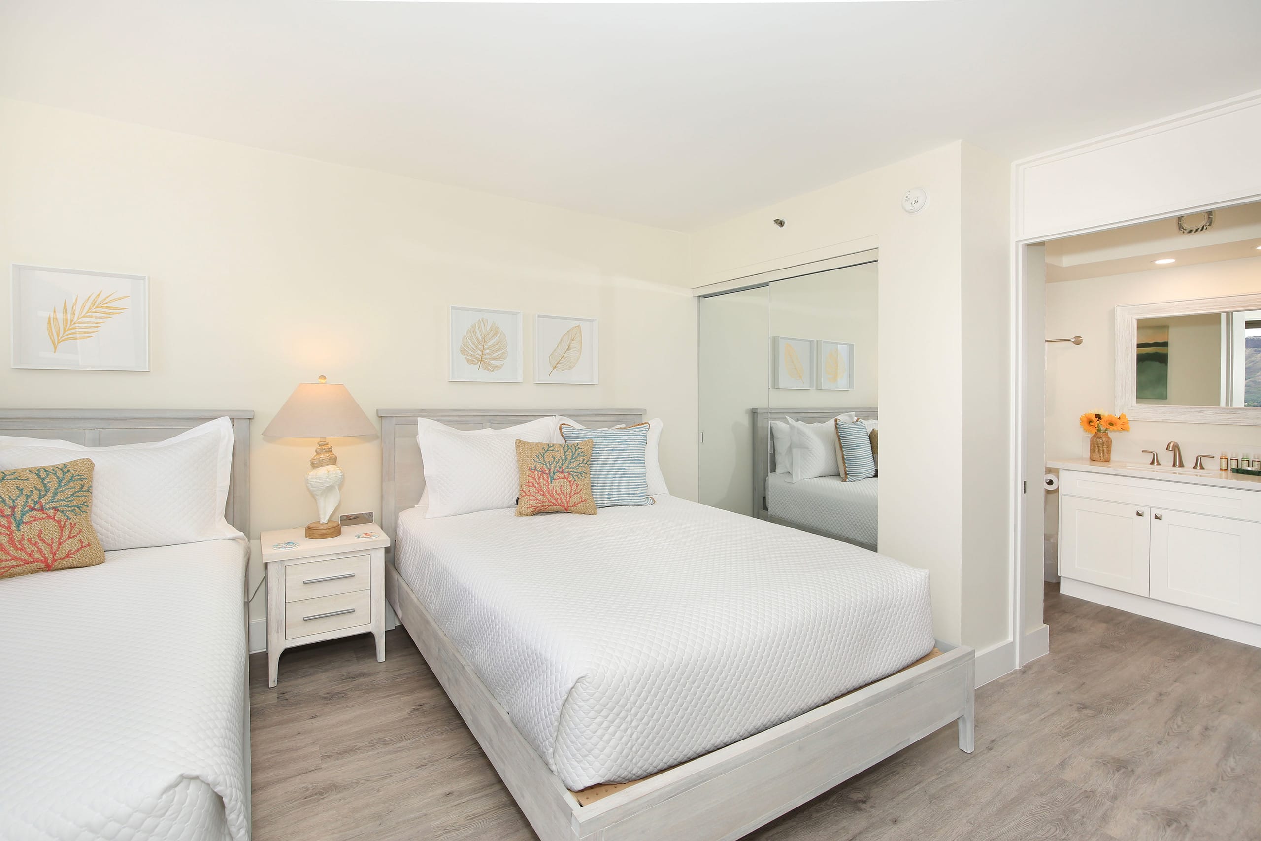 Condo in Honolulu · ★4.81 · 1 bedroom · 3 beds · 1 bath - Image 18