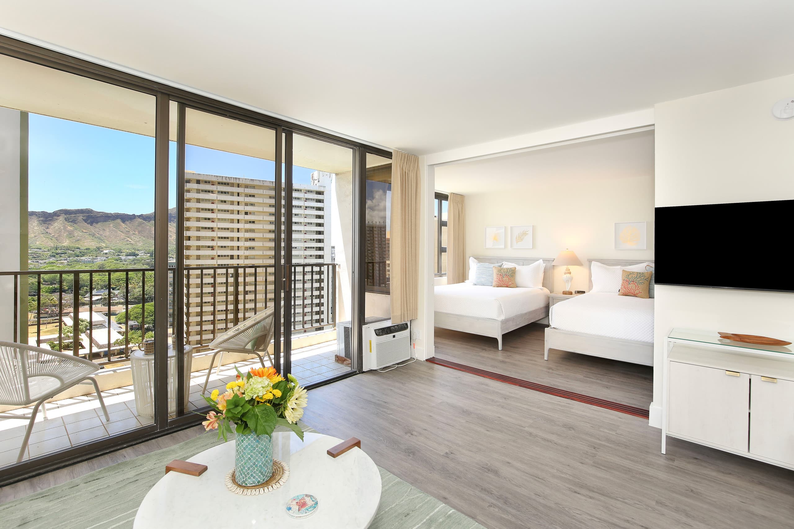 Condo in Honolulu · ★4.81 · 1 bedroom · 3 beds · 1 bath - Image 8