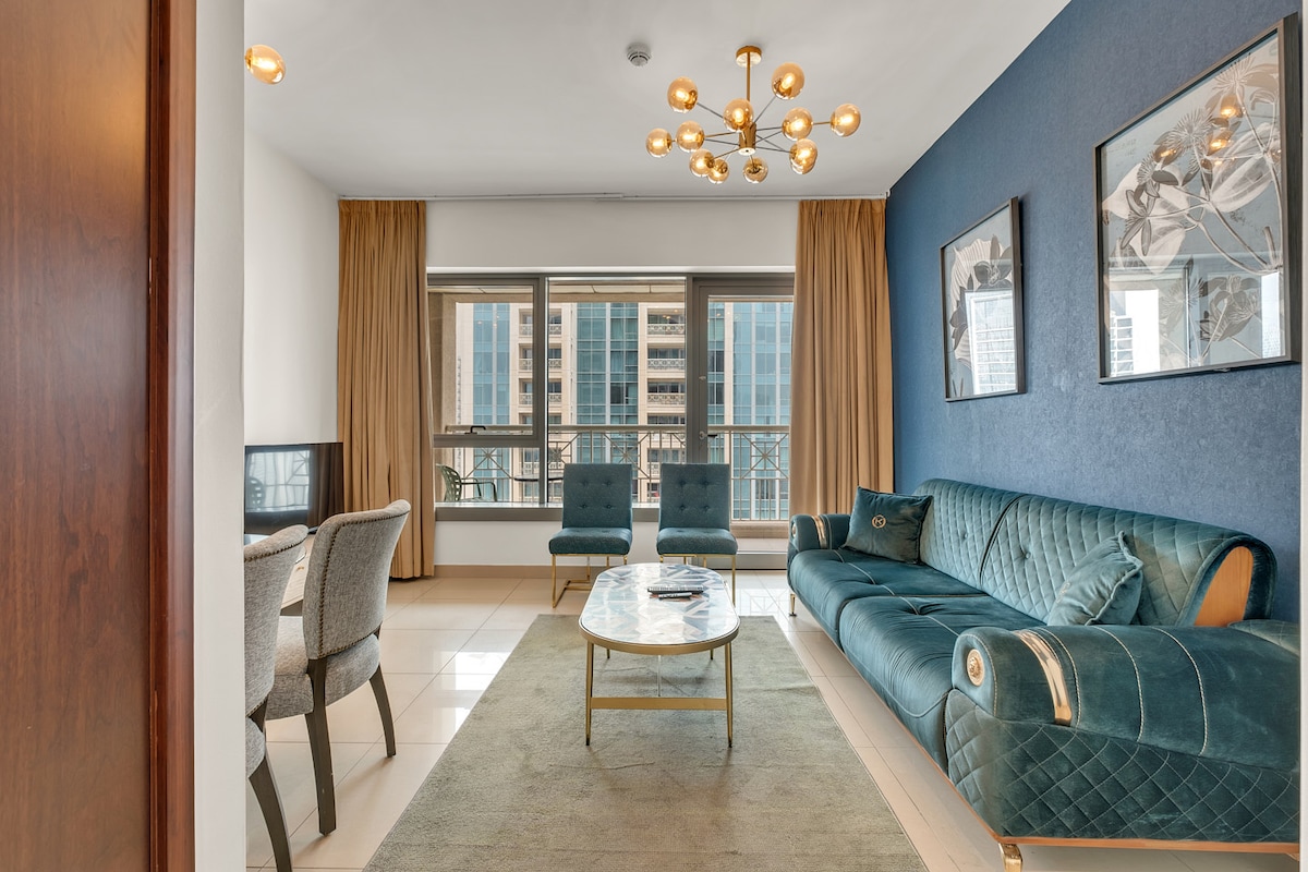 1 Bedroom Furnished Apartment with Fountain View 2