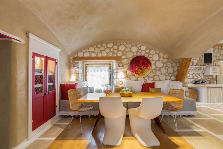 2 Bedroom Villa – Upper Floor | Kallos Villas