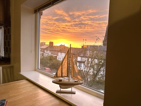 Bright Seaside Apartment with Stunning River Views