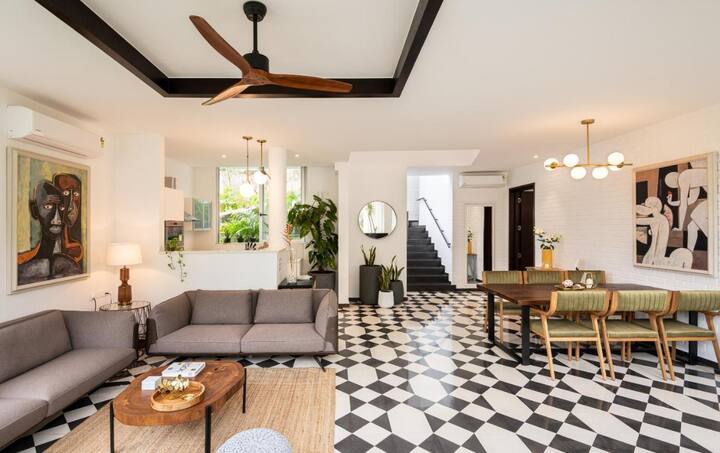 Living room image 9