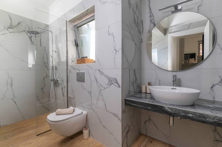 Belvedere Villa gallery image 2