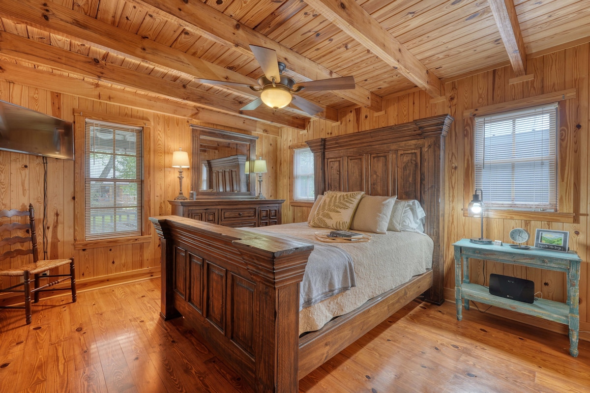 Poppie B's Trout Lodge - Cabins for Rent in Blairsville, Georgia