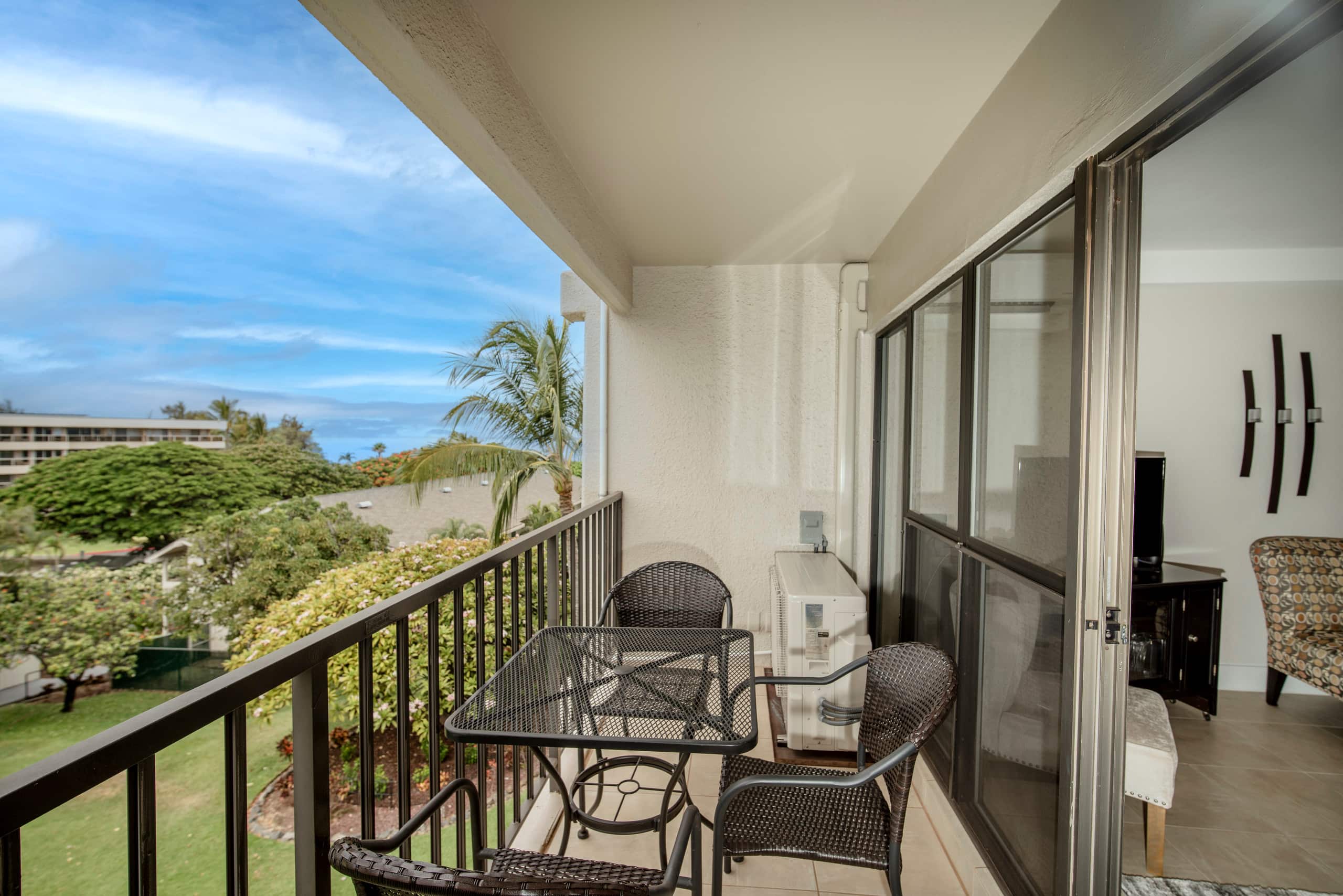Locally owned, 1 BR w/ AC. Walk to the beach! - Image 18