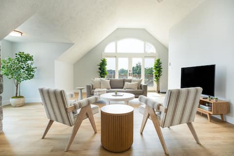 Unique Marina Apartment