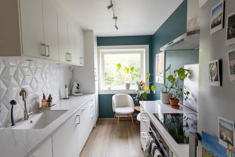 Sunny Central Oslo Apartment – Walk to Everything!